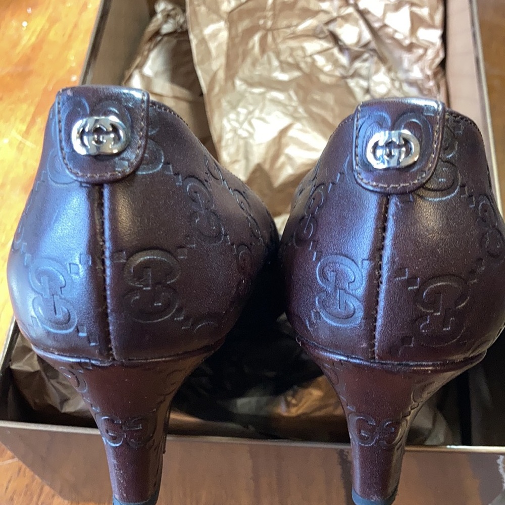 Gucci - Picture 3 of 5